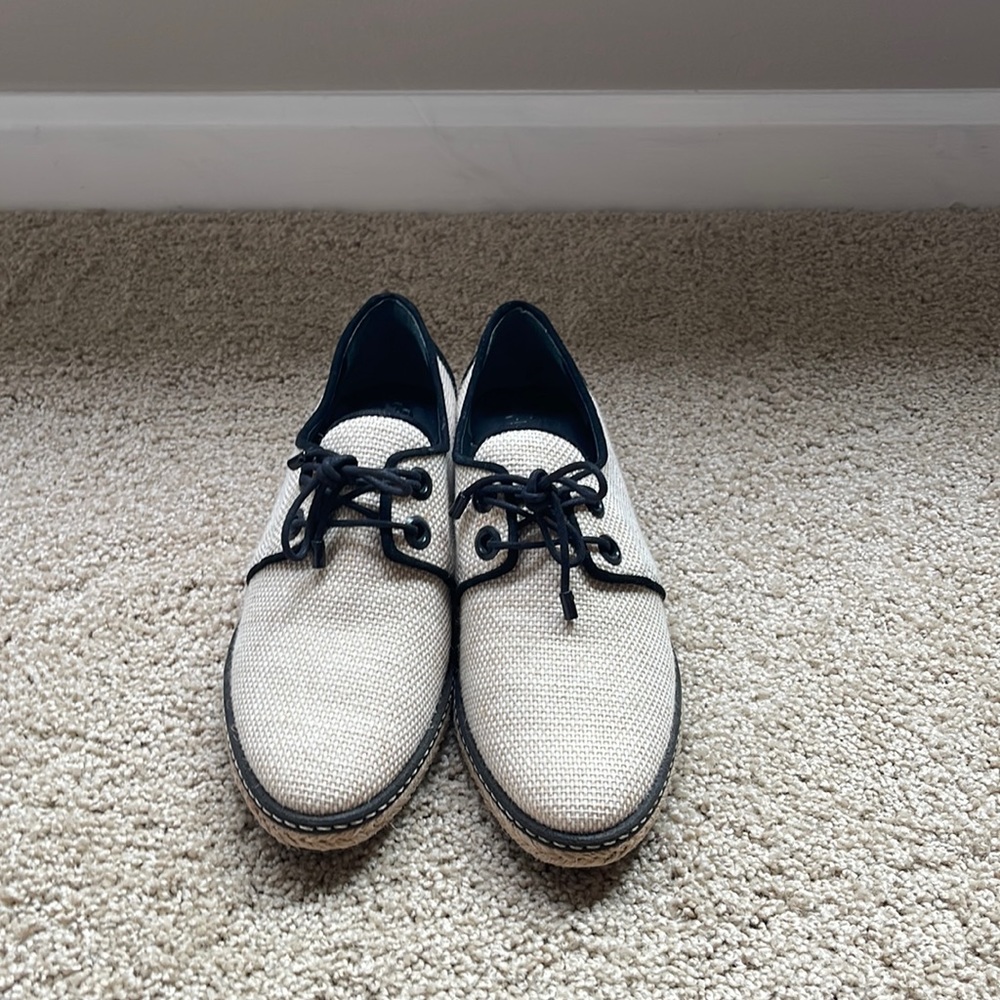 Tory Burch never been warn loafers!